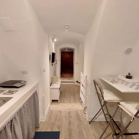 Lunia Apartment Bari